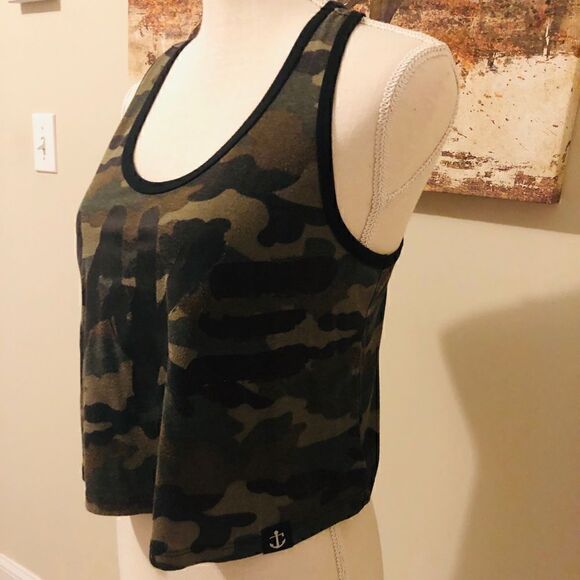 Flag nor fail Camo cake crop top retired rare workout gear tank top camouflage - Picture 12 of 15